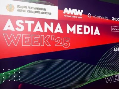 Трусики мен колготкидегі юбка астына Порно көру: Махаббат, таяқсыз от жанбайды.